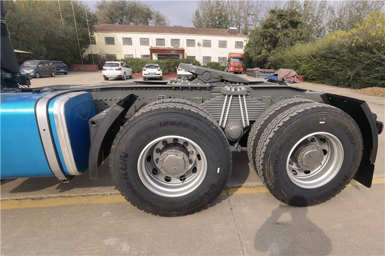 SINOTRUK Used Howo 380HP Truck Tractor for Sale In Senegal - Cabeza tractora: foto 5 SINOTRUK Used Howo 380HP Truck Tractor for Sale In Senegal - Cabeza tractora: foto 5