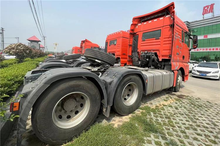 SINOTRUK Used Sitrak Truck Head for Sale In Guinea - Cabeza tractora: foto 2 SINOTRUK Used Sitrak Truck Head for Sale In Guinea - Cabeza tractora: foto 2