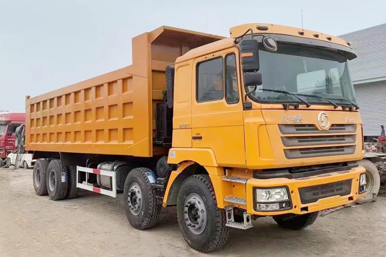 SHACMAN Shacman Truck F3000 for Sale in Zamibia - Camión: foto 1 SHACMAN Shacman Truck F3000 for Sale in Zamibia - Camión: foto 1