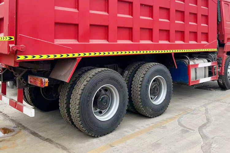 SHACMAN Shacman Dump Trailer Truck for Sale in Nigeria - Camión volquete: foto 5 SHACMAN Shacman Dump Trailer Truck for Sale in Nigeria - Camión volquete: foto 5