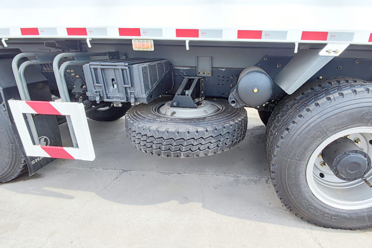 SHACMAN Shacman X3000 Dump Truck for Sale in Saudi Arabia - Camión volquete: foto 5 SHACMAN Shacman X3000 Dump Truck for Sale in Saudi Arabia - Camión volquete: foto 5