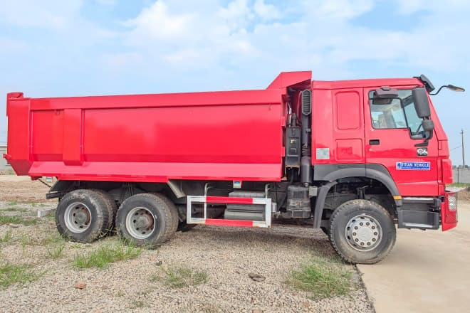 SINOTRUK Howo 371 10 Wheeler Used Dump Trucks for Sale in Congo - Camión volquete: foto 4 SINOTRUK Howo 371 10 Wheeler Used Dump Trucks for Sale in Congo - Camión volquete: foto 4