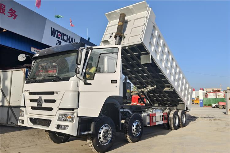 SINOTRUK Used Howo 371 Dump Truck 8x4 for Sale In Ghana - Camión volquete: foto 1 SINOTRUK Used Howo 371 Dump Truck 8x4 for Sale In Ghana - Camión volquete: foto 1