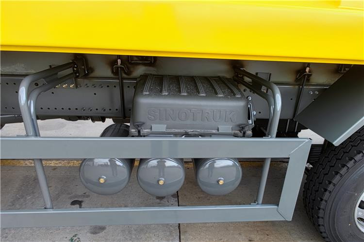 SINOTRUK Used Howo 430hp 8x4 Tipper Truck Price In Mali - Camión volquete: foto 5 SINOTRUK Used Howo 430hp 8x4 Tipper Truck Price In Mali - Camión volquete: foto 5