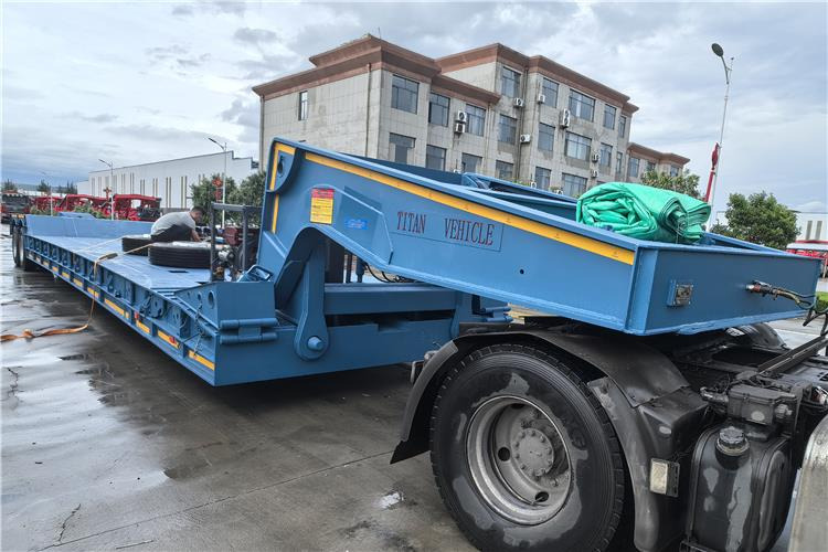 TITAN 2 Axle 80 Ton Detachable Gooseneck Trailer for Sale In Nigeria - Semirremolque góndola rebajadas: foto 3 TITAN 2 Axle 80 Ton Detachable Gooseneck Trailer for Sale In Nigeria - Semirremolque góndola rebajadas: foto 3