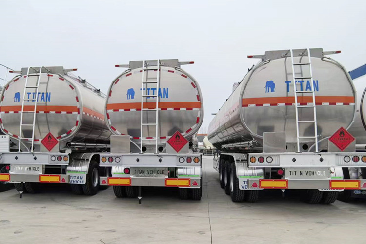 TITAN 3 Axle 42000liter Aluminum Tanker Trailer for Sale in Mali - Semirremolque cisterna: foto 2 TITAN 3 Axle 42000liter Aluminum Tanker Trailer for Sale in Mali - Semirremolque cisterna: foto 2