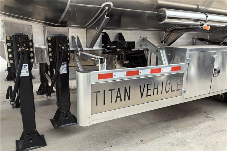 TITAN 3 Axle Aluminum Fuel Tanker Trailer for Sale In Jamaica - Semirremolque cisterna: foto 4 TITAN 3 Axle Aluminum Fuel Tanker Trailer for Sale In Jamaica - Semirremolque cisterna: foto 4