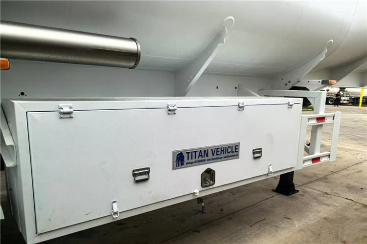 TITAN 4 Axle Fuel Tanker Trailer for Sale In Guyana - Semirremolque cisterna: foto 4 TITAN 4 Axle Fuel Tanker Trailer for Sale In Guyana - Semirremolque cisterna: foto 4