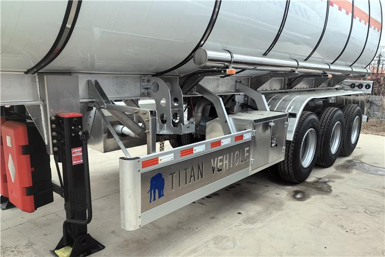 TITAN 42000 L Aluminum Tanker Trailer for Sale In Costa Rica - Semirremolque cisterna: foto 2 TITAN 42000 L Aluminum Tanker Trailer for Sale In Costa Rica - Semirremolque cisterna: foto 2