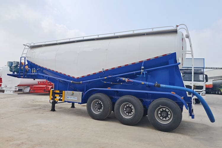 TITAN Bulk Cement Tank Semi Trailer for Sale in Dominican - Semirremolque cisterna: foto 2 TITAN Bulk Cement Tank Semi Trailer for Sale in Dominican - Semirremolque cisterna: foto 2
