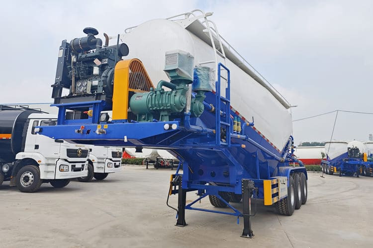 TITAN Bulk Cement Tank Semi Trailer for Sale in Dominican - Semirremolque cisterna: foto 1 TITAN Bulk Cement Tank Semi Trailer for Sale in Dominican - Semirremolque cisterna: foto 1