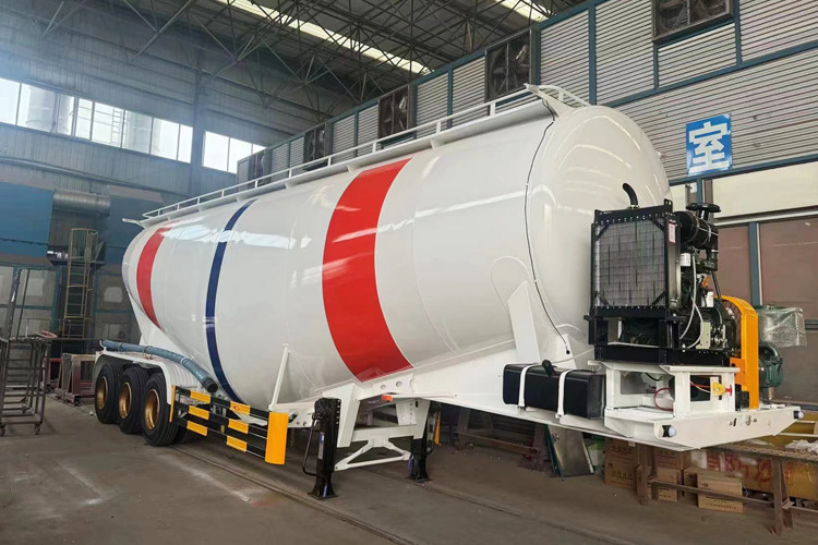 TITAN Bulk Cement Tank Truck for Sale in Tanzania - Semirremolque cisterna: foto 3 TITAN Bulk Cement Tank Truck for Sale in Tanzania - Semirremolque cisterna: foto 3