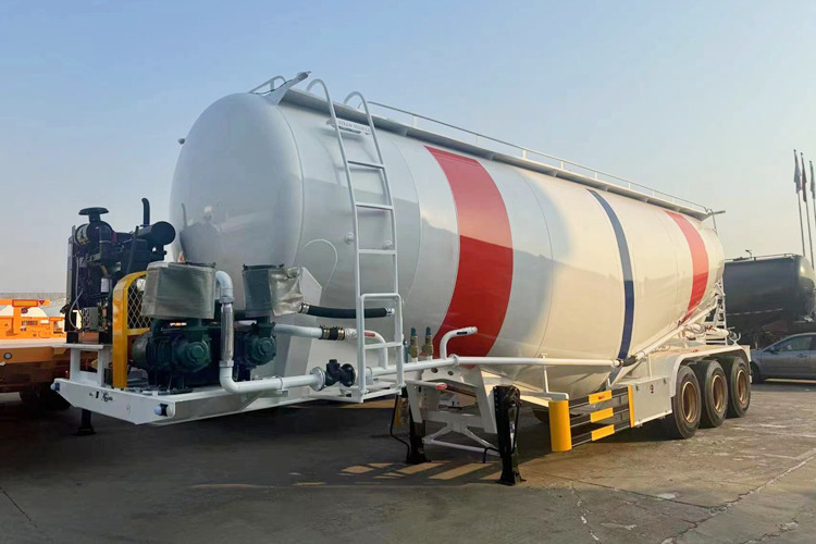 TITAN Bulk Cement Tank Truck for Sale in Tanzania - Semirremolque cisterna: foto 1 TITAN Bulk Cement Tank Truck for Sale in Tanzania - Semirremolque cisterna: foto 1