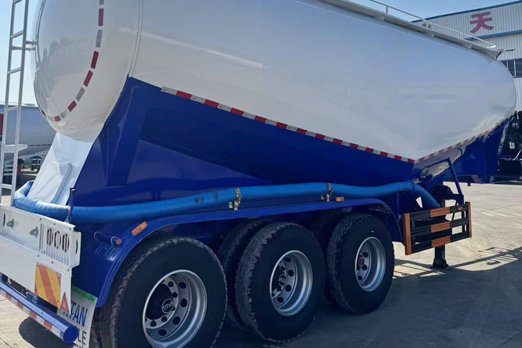 TITAN Dry Bulk Trailer for Sale in Ghana - Semirremolque cisterna: foto 4 TITAN Dry Bulk Trailer for Sale in Ghana - Semirremolque cisterna: foto 4