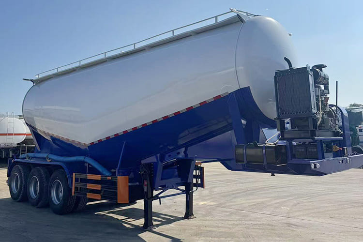 TITAN Dry Bulk Trailer for Sale in Ghana - Semirremolque cisterna: foto 2 TITAN Dry Bulk Trailer for Sale in Ghana - Semirremolque cisterna: foto 2