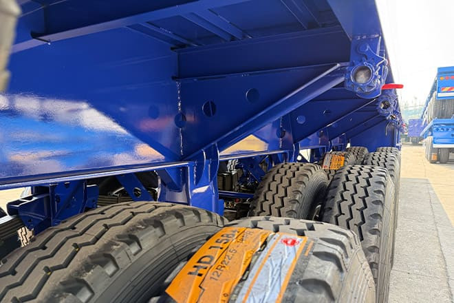 TITAN Heavy Duty 4 Axle Flatbed Trailer in Guam - Semirremolque plataforma/ Caja abierta: foto 3 TITAN Heavy Duty 4 Axle Flatbed Trailer in Guam - Semirremolque plataforma/ Caja abierta: foto 3