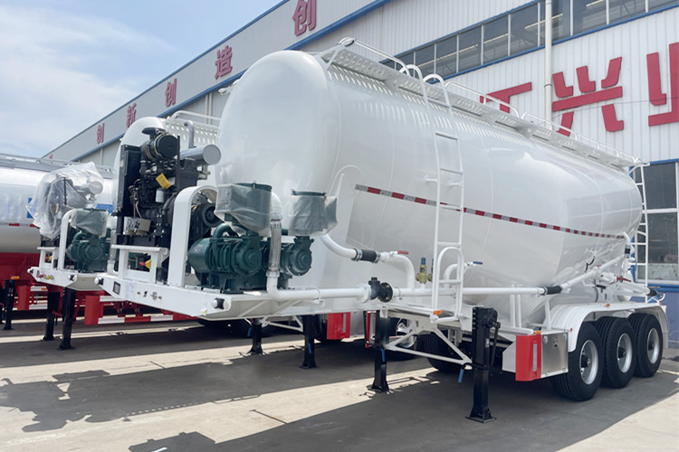 TITAN Powder Tanker for Sale in Nigeria - Semirremolque cisterna: foto 1 TITAN Powder Tanker for Sale in Nigeria - Semirremolque cisterna: foto 1