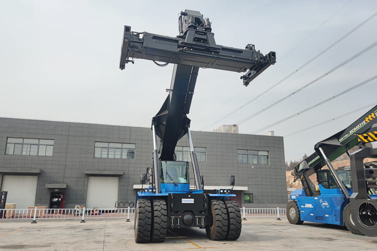 XCMG Reach Stacker Container Handler for sale in Malawi - Carretilla para contenedores: foto 3 XCMG Reach Stacker Container Handler for sale in Malawi - Carretilla para contenedores: foto 3