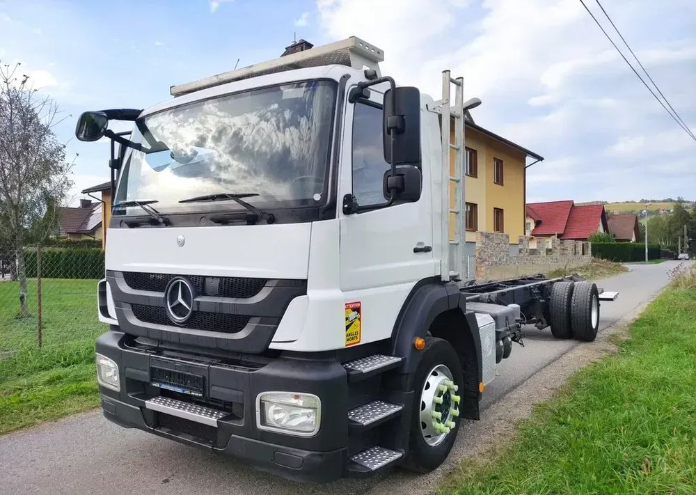 Mercedes-Benz AXOR 1829 rama do zabudowy blokada mostu - Camión chasis: foto 1 Mercedes-Benz AXOR 1829 rama do zabudowy blokada mostu - Camión chasis: foto 1