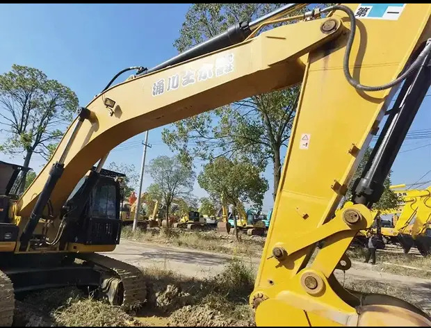 Excavadora de cadenas 2023 Caterpillar 330D: foto 9