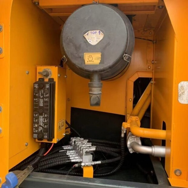 Excavadora de cadenas 2023 Hyundai R305: foto 13