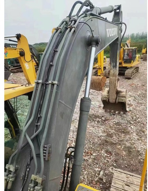 Excavadora de cadenas 2023 Volvo EC220: foto 9