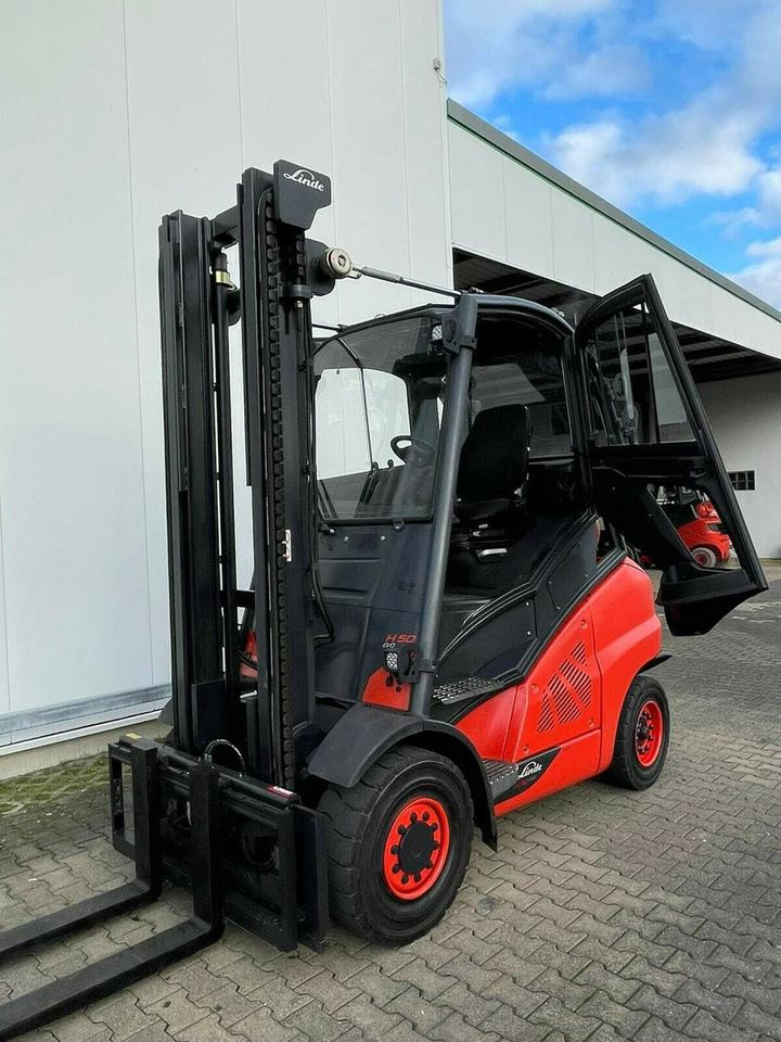 Linde Linde H 50 T - 7.390 h - Seitenschieber/Zinken neu - - Carretilla elevadora de gas: foto 2 Linde Linde H 50 T - 7.390 h - Seitenschieber/Zinken neu - - Carretilla elevadora de gas: foto 2