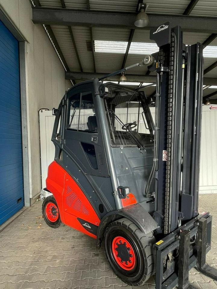 Linde Linde H 50 T - 7.390 h - Seitenschieber/Zinken neu - - Carretilla elevadora de gas: foto 3 Linde Linde H 50 T - 7.390 h - Seitenschieber/Zinken neu - - Carretilla elevadora de gas: foto 3
