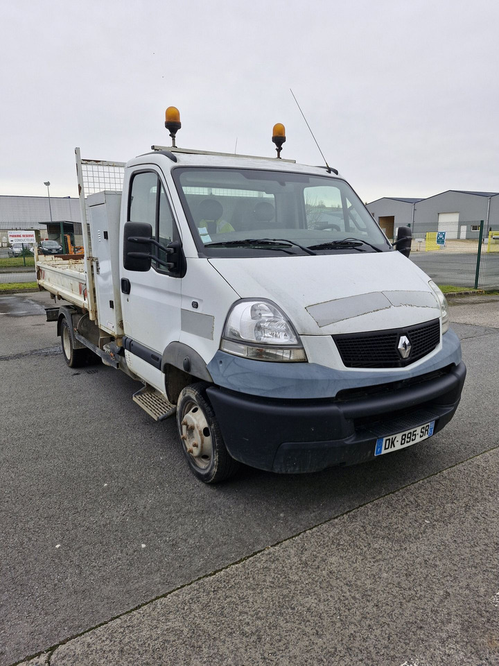 Renault Mascott 3.5T- 3 places avec benne basculante hydrau - Furgoneta basculante: foto 1 Renault Mascott 3.5T- 3 places avec benne basculante hydrau - Furgoneta basculante: foto 1