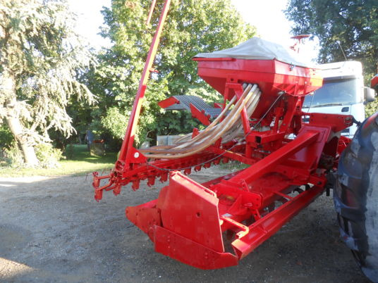 Kverneland DAS + Kverneland herse rotative - Combinado de siembra: foto 3 Kverneland DAS + Kverneland herse rotative - Combinado de siembra: foto 3
