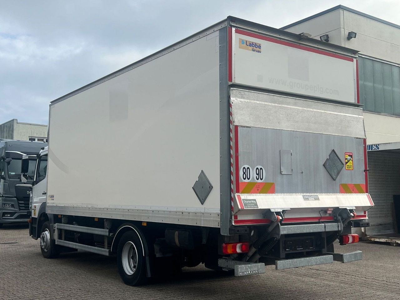 Mercedes-Benz Atego 1218 L Classic-Vermietung möglich-ADR-LBW - Camión caja cerrada: foto 5 Mercedes-Benz Atego 1218 L Classic-Vermietung möglich-ADR-LBW - Camión caja cerrada: foto 5