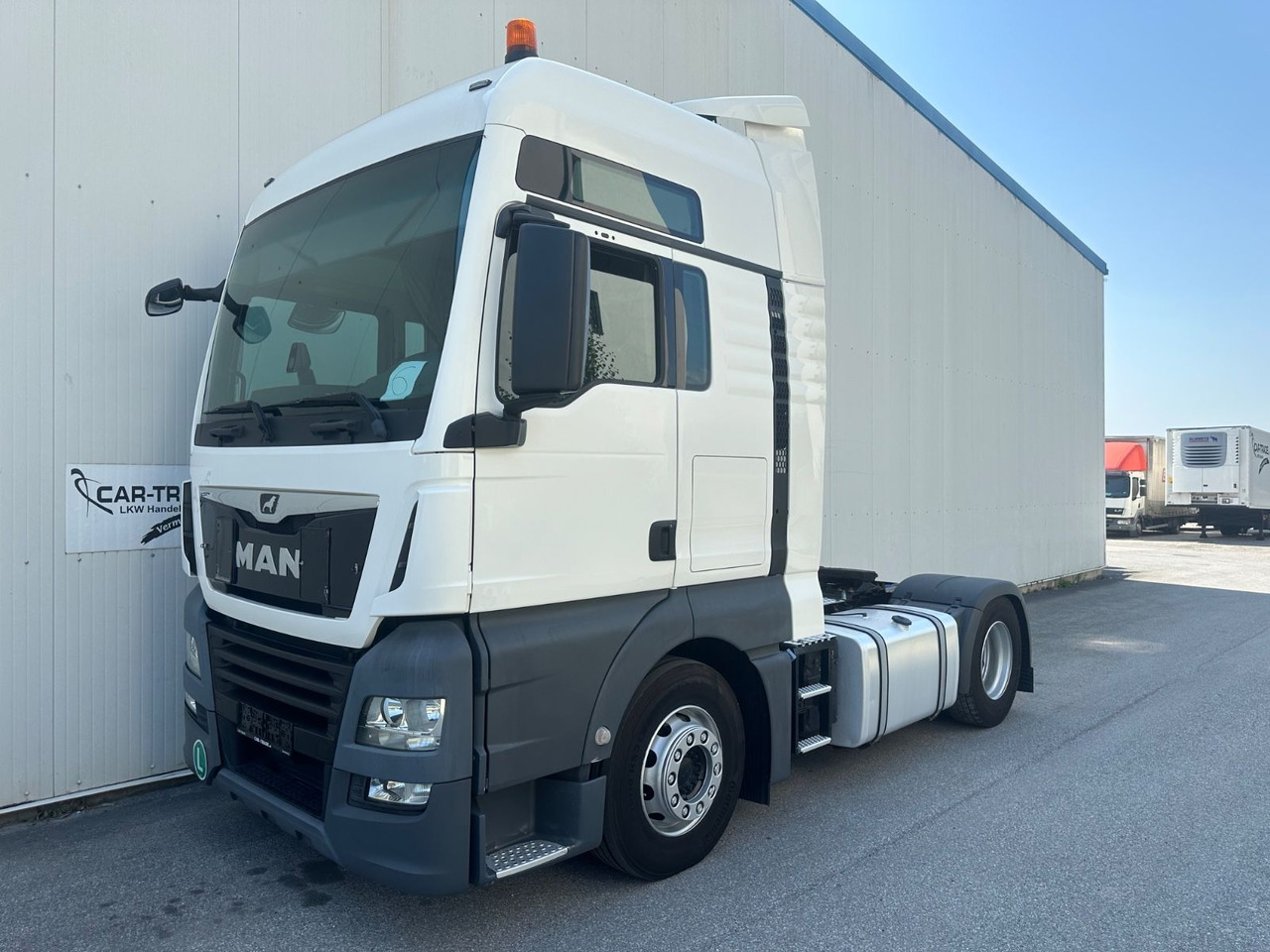 MAN TGX 18.460 XXL Intarder/Standklima - Cabeza tractora: foto 1 MAN TGX 18.460 XXL Intarder/Standklima - Cabeza tractora: foto 1