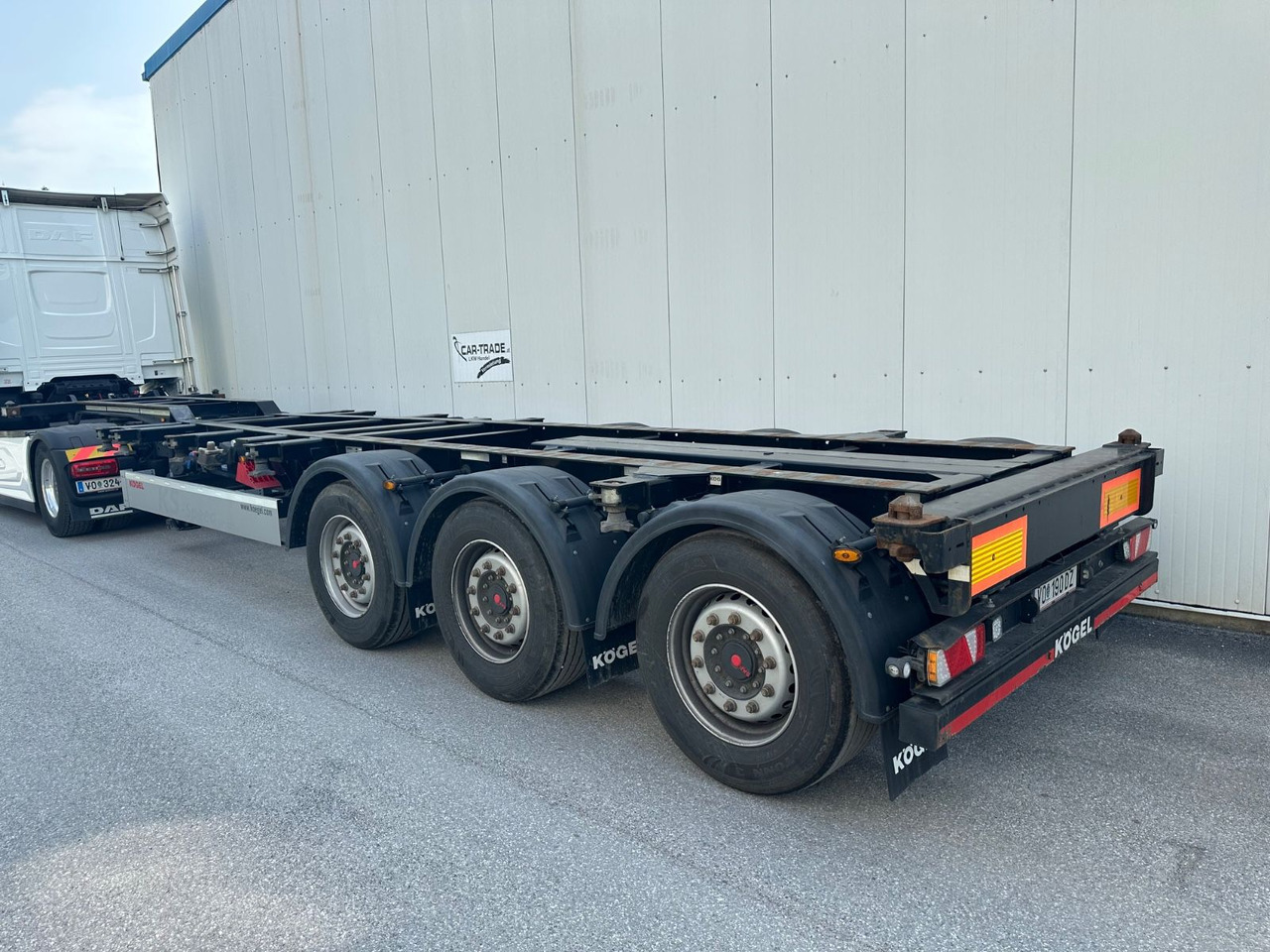 Kögel SN 24 LIFT SAF 2x20 1x30 1x40 6STK - Semirremolque portacontenedore/ Intercambiable: foto 2 Kögel SN 24 LIFT SAF 2x20 1x30 1x40 6STK - Semirremolque portacontenedore/ Intercambiable: foto 2
