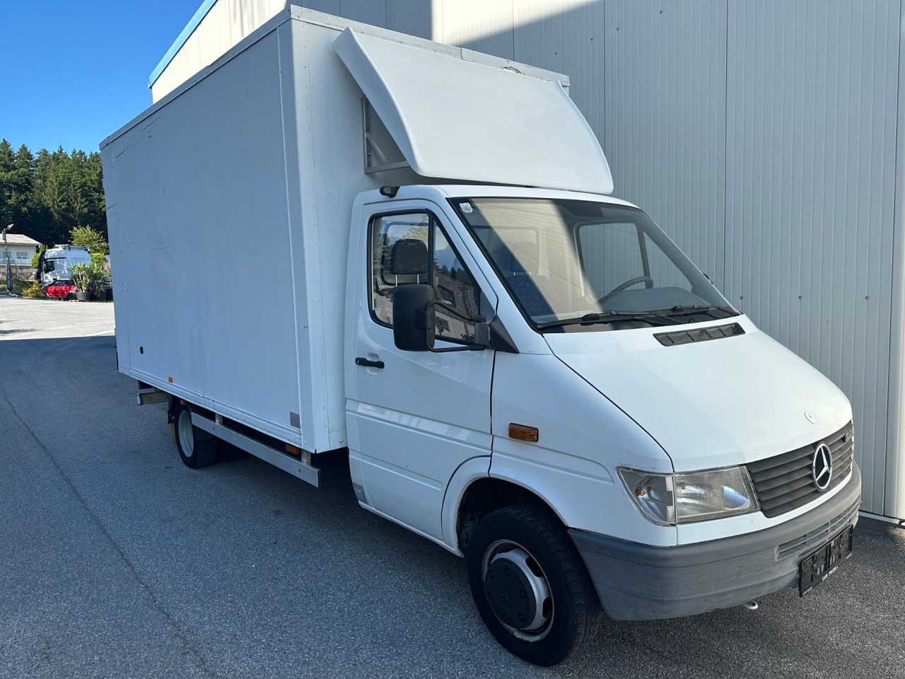 Mercedes-Benz 412 D Koffer Klima - Furgoneta caja cerrada: foto 2 Mercedes-Benz 412 D Koffer Klima - Furgoneta caja cerrada: foto 2