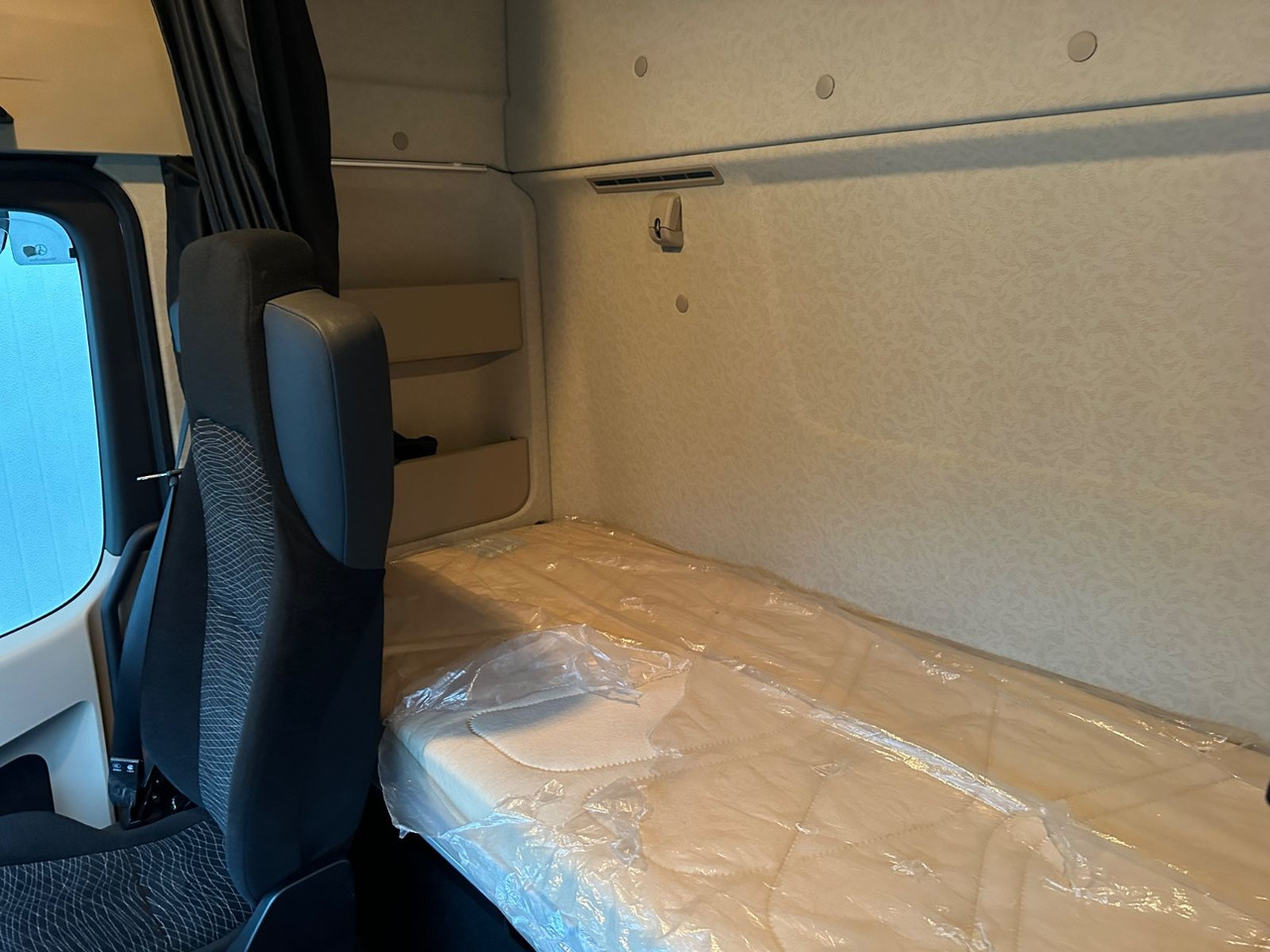 Mercedes-Benz Actros 2545 2T LBW - Camión portacontenedore/ Intercambiable: foto 5 Mercedes-Benz Actros 2545 2T LBW - Camión portacontenedore/ Intercambiable: foto 5