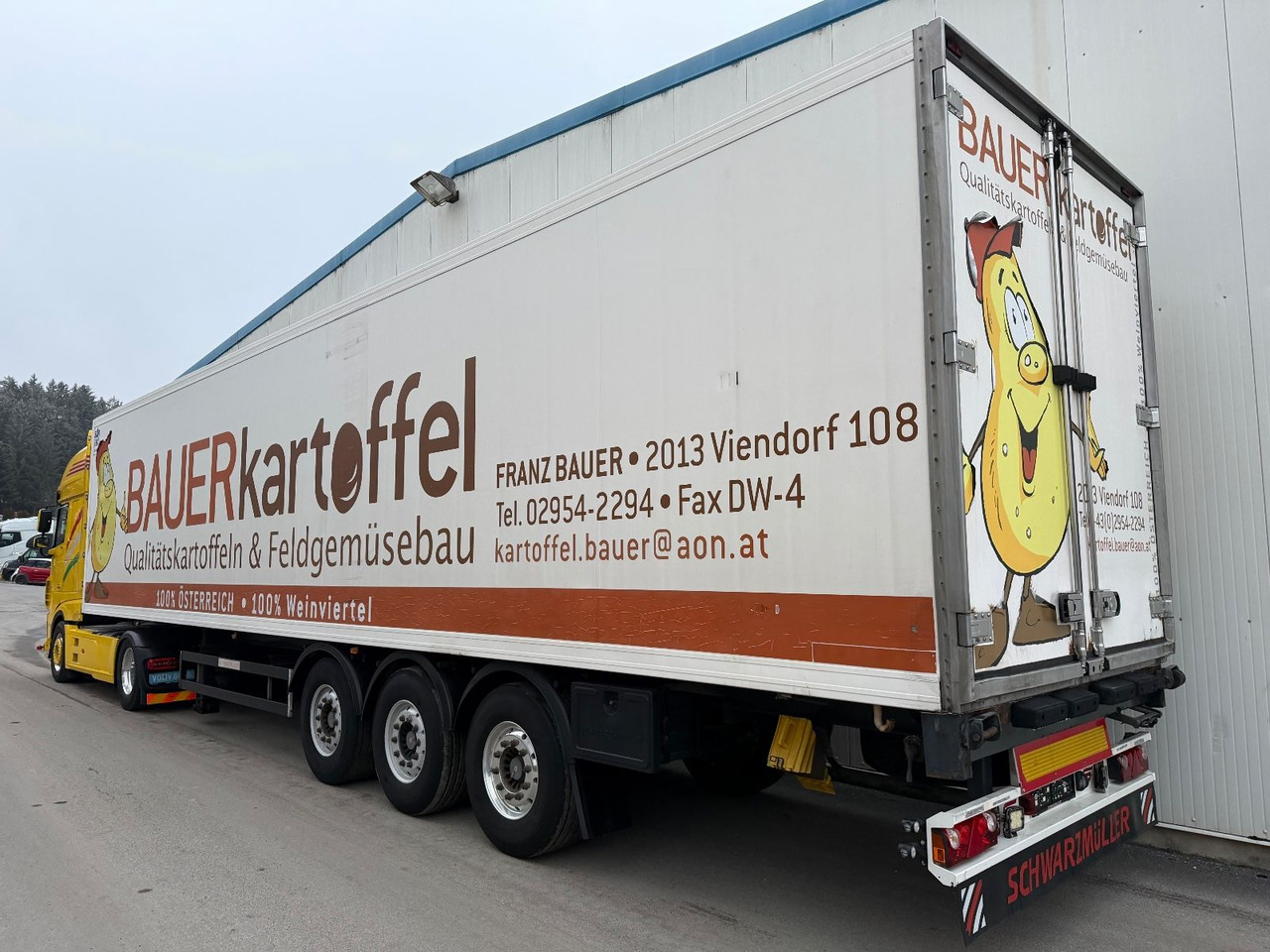 Schwarzmüller Carrier Maxima 1300 ALU LIFT - Semirremolque caja cerrada: foto 3 Schwarzmüller Carrier Maxima 1300 ALU LIFT - Semirremolque caja cerrada: foto 3