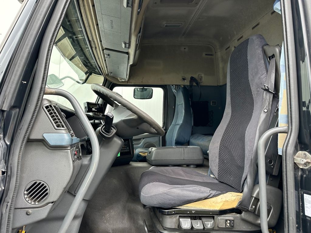 Volvo FM 440 VEB+ Analog Supra 850 Volvo FM 440 VEB+ Analog Supra 850 - Camión frigorífico: foto 5 Volvo FM 440 VEB+ Analog Supra 850 Volvo FM 440 VEB+ Analog Supra 850 - Camión frigorífico: foto 5