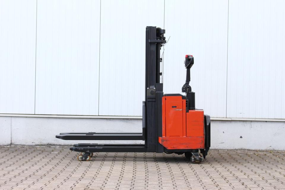 BT LSF1250 Triplex mit Initialhub - Apilador: foto 4 BT LSF1250 Triplex mit Initialhub - Apilador: foto 4