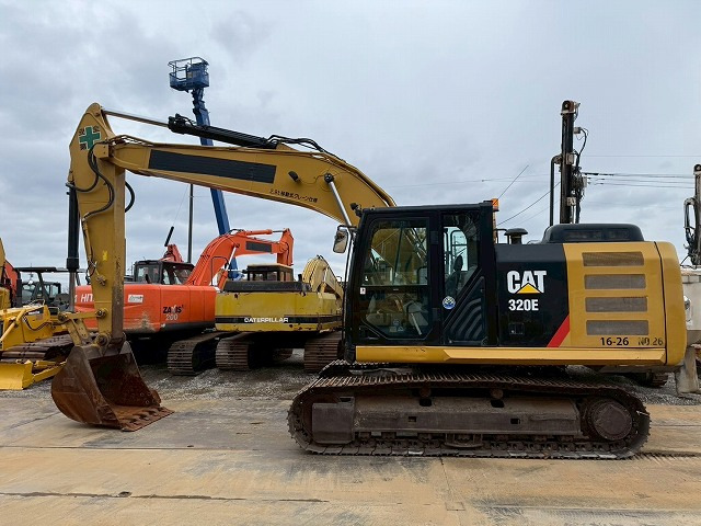 CAT 320E-2 - Excavadora de cadenas: foto 2 CAT 320E-2 - Excavadora de cadenas: foto 2