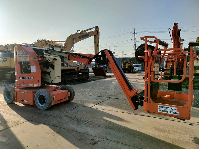 JLG E300AJP - Plataforma articulada: foto 3 JLG E300AJP - Plataforma articulada: foto 3