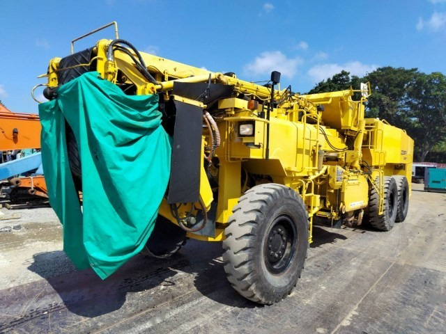 KOMATSU GC380F-2 - Fresadora en frío: foto 1 KOMATSU GC380F-2 - Fresadora en frío: foto 1