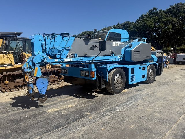 TADANO GR120N-1 - Grúa para terrenos difíciles: foto 1 TADANO GR120N-1 - Grúa para terrenos difíciles: foto 1