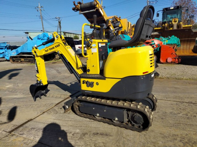 YANMAR SV05-D - Miniexcavadora: foto 2 YANMAR SV05-D - Miniexcavadora: foto 2
