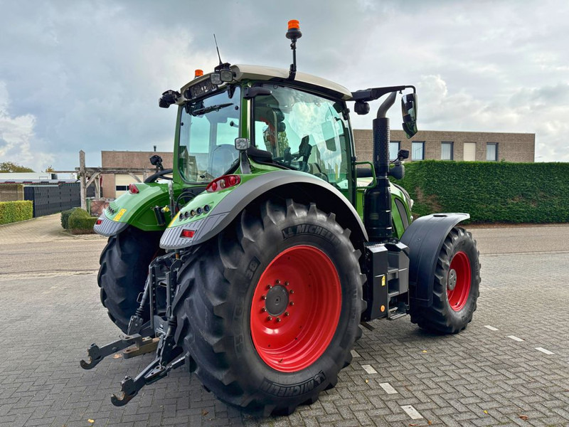 Fendt 720 S4 Vario Profi Plus - Tractor: foto 3 Fendt 720 S4 Vario Profi Plus - Tractor: foto 3