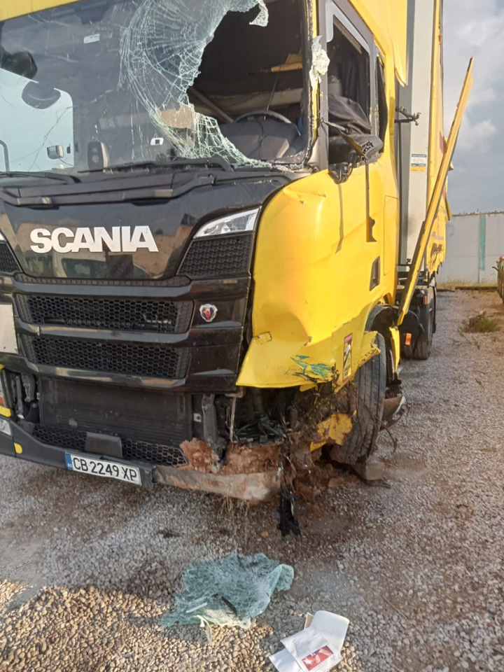 SCANIA R460 SUPER, Location: Villareal, Spain - Cabeza tractora: foto 4 SCANIA R460 SUPER, Location: Villareal, Spain - Cabeza tractora: foto 4