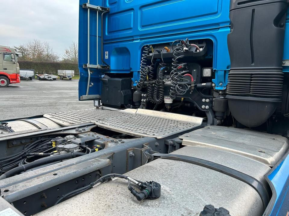 Cabeza tractora DAF XF 480 FT + MY 17 + Alcoa + Super SC + Standklima + 2 Tanks: foto 9