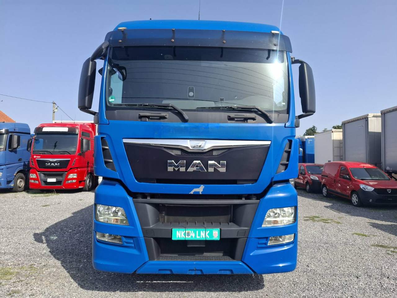 MAN TGX 26.440 E6 - Camión lona: foto 2 MAN TGX 26.440 E6 - Camión lona: foto 2