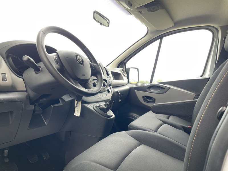 Furgoneta pequeña Renault Trafic 1.6 dCi 126pk E6 Comfort 3 zits BPM Vrij! Lease €240 p/m, Airco, Navi, Trekhaak, PDC, Volledig onderhoudshistorie aanwezig: foto 7