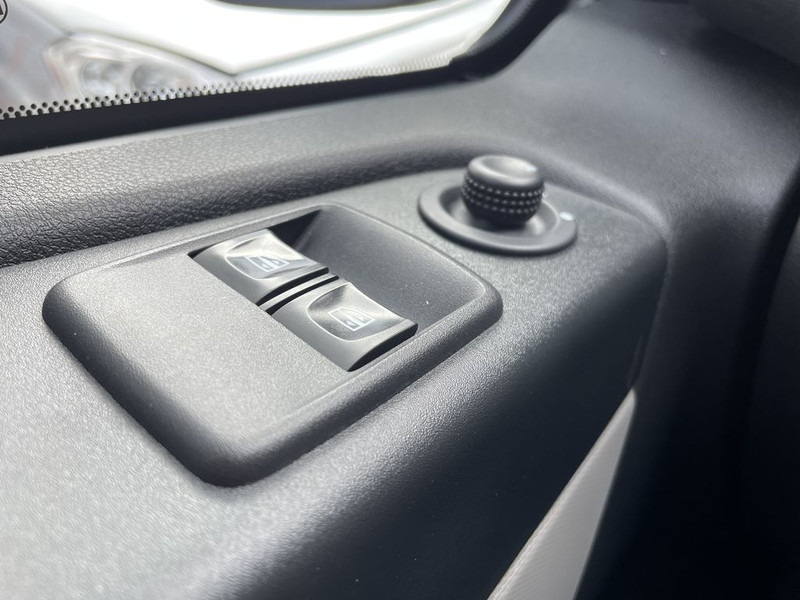 Furgoneta pequeña Renault Trafic 1.6 dCi 126pk E6 Comfort 3 zits BPM Vrij! Lease €240 p/m, Airco, Navi, Trekhaak, PDC, Volledig onderhoudshistorie aanwezig: foto 13