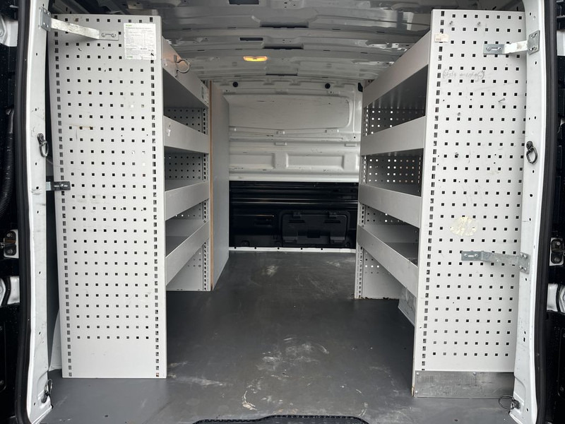 Furgoneta pequeña Renault Trafic 1.6 dCi E6 Comfort R-link 3 Zits Lease €251 p/m Airco, Navi, PDC, Bedrijfsinrichting, Cruise controle.: foto 18 Furgoneta pequeña Renault Trafic 1.6 dCi E6 Comfort R-link 3 Zits Lease €251 p/m Airco, Navi, PDC, Bedrijfsinrichting, Cruise controle.: foto 18